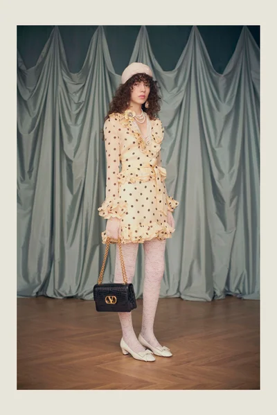 Look 11